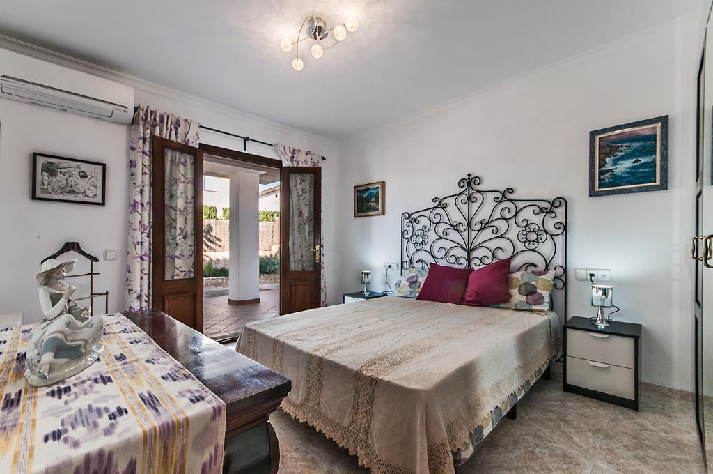 Villa Maria Llucmajor  Room photo
